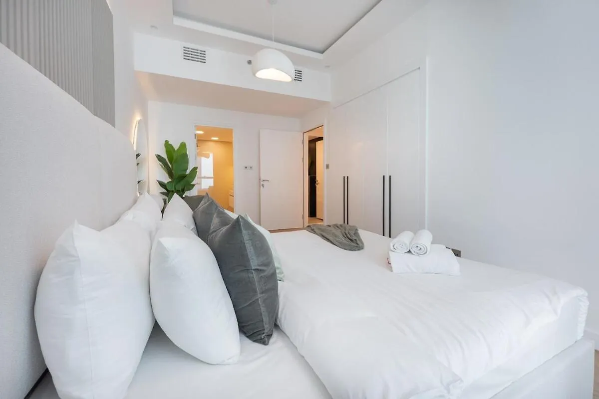 Exquisite 2-Bedrooms At The Torch Tower In Dubai Marina Near The Beach! Emirati Arabi Uniti