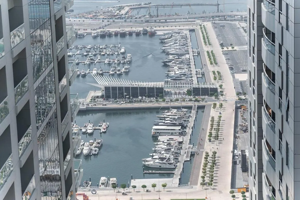 Apartment Exquisite 2-Bedrooms At The Torch Tower In Dubai Marina Near The Beach!
