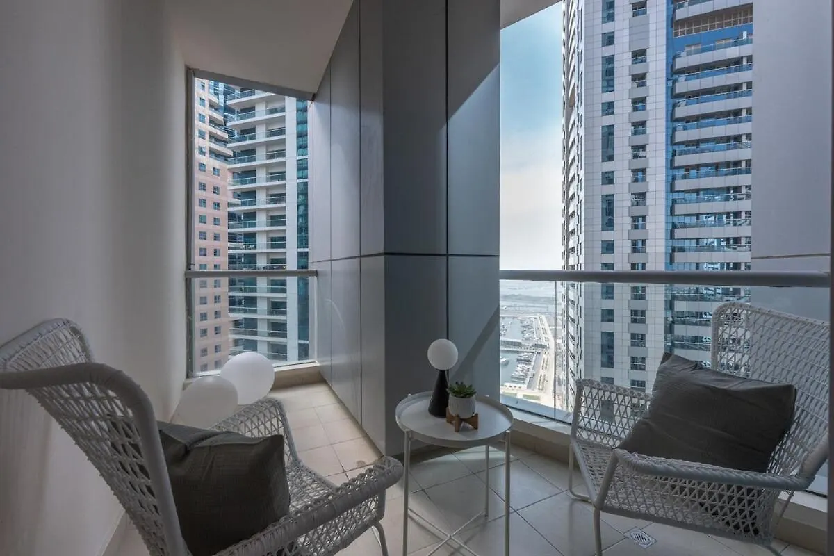 Apartment Exquisite 2-Bedrooms At The Torch Tower In Dubai Marina Near The Beach!